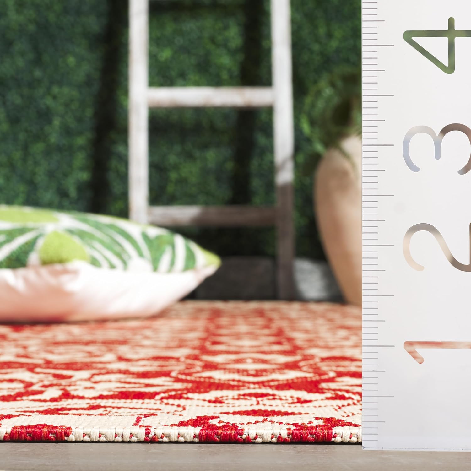 Safavieh Red Cream Waterproof Outdoor Rug