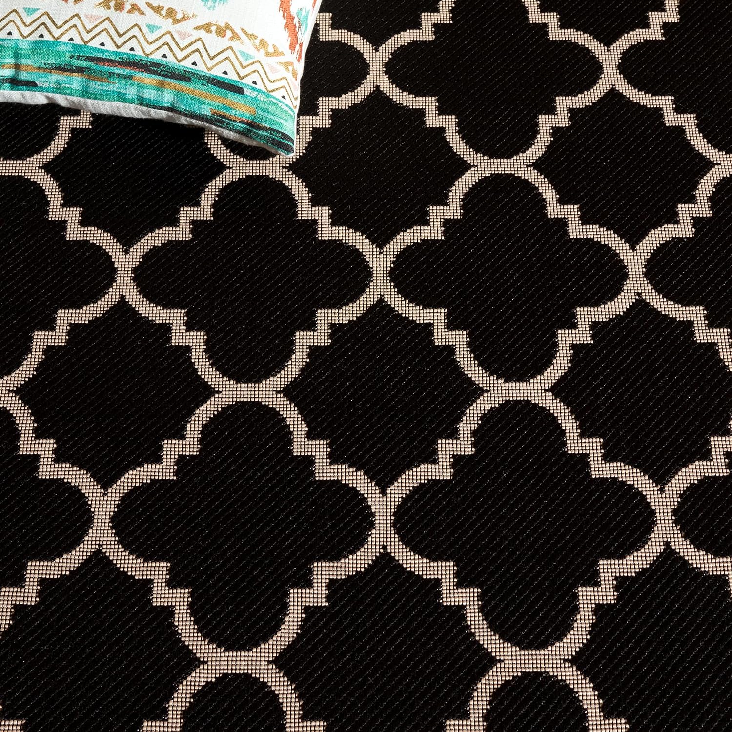 Safavieh Black Beige Washable Outdoor Rug